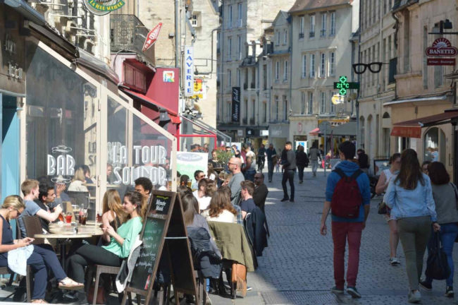 Caen invite le Clermont Foot à une tournée des bars