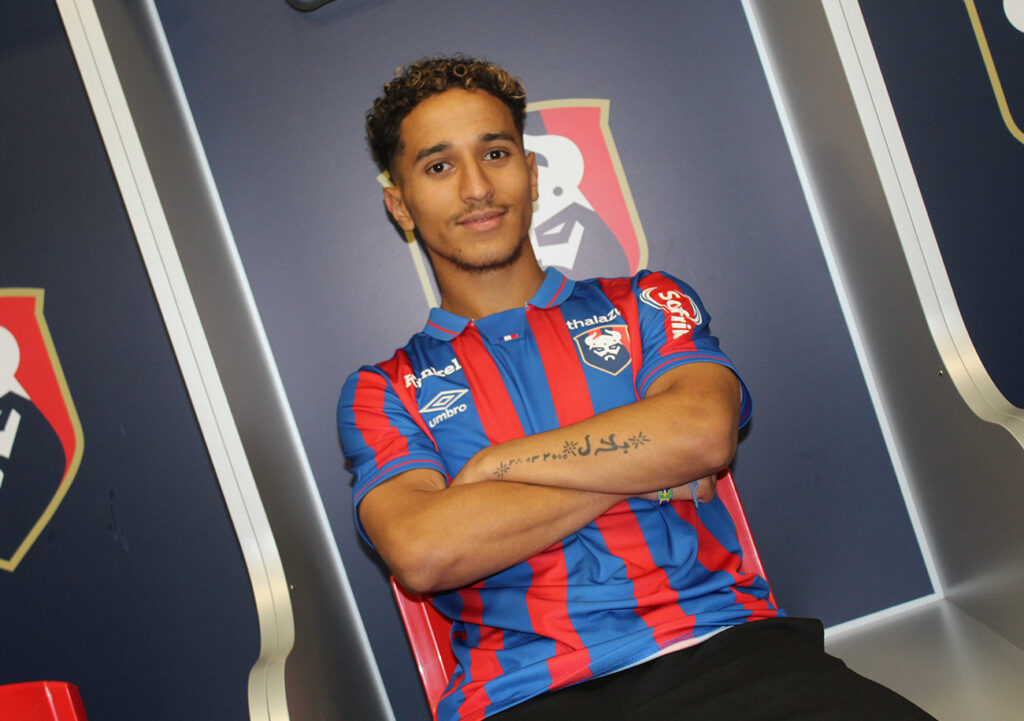 Bilal Brahimi avec le maillot du stade Malherbe