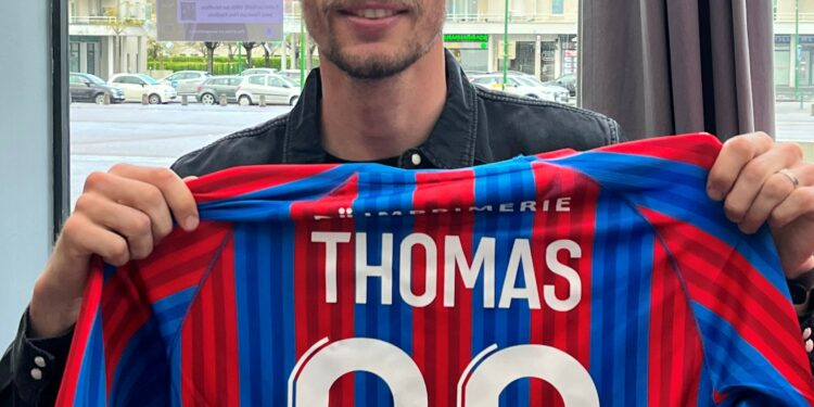 Gagne ce Maillot porté par Romain Thomas !